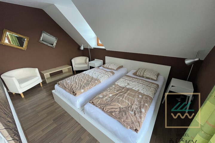 Room 60 of 194