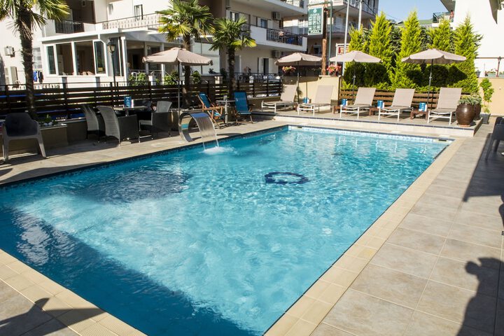 Pool 39 of 59