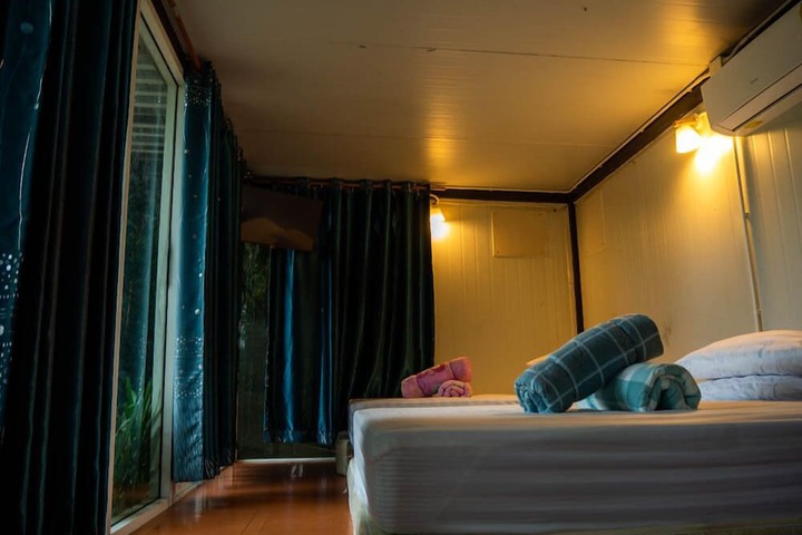 Room 21 of 43
