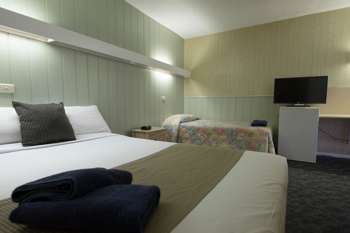 Room 20 of 64