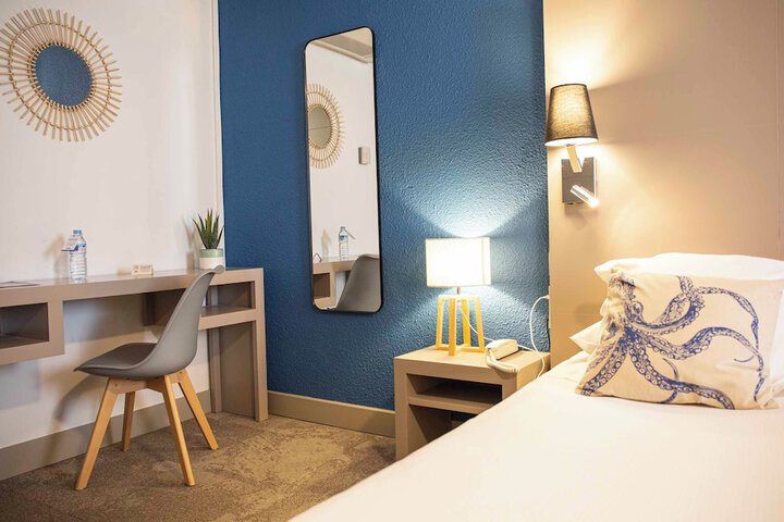Room 30 of 75