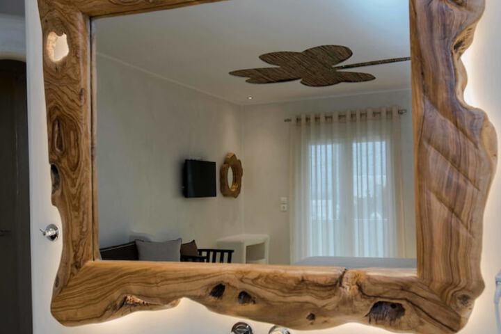 Room 37 of 53