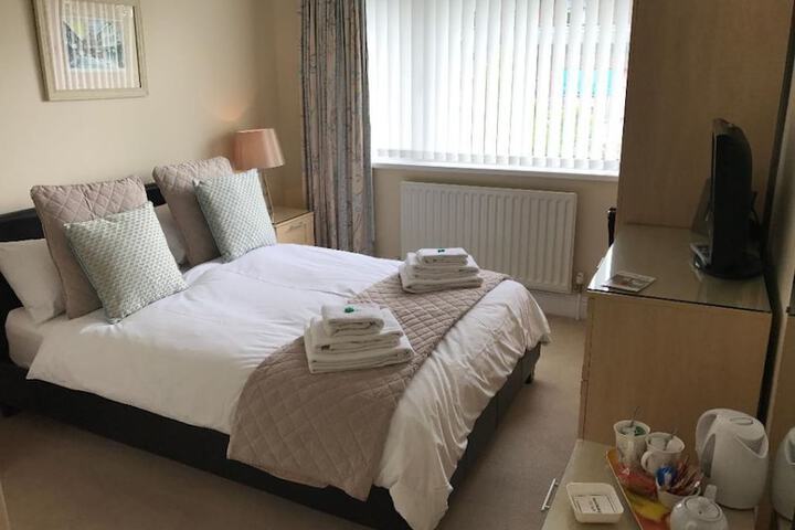 Room 4 of 30