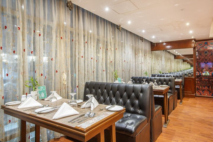 Dining 190 of 258