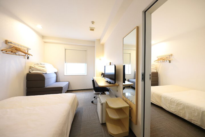 Room 8 of 41