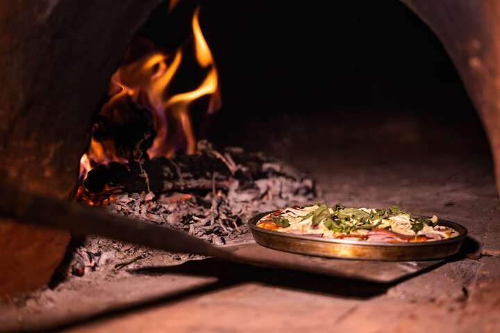 Dining 59 of 76