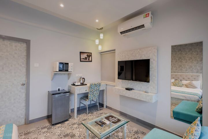 Room 4 of 34