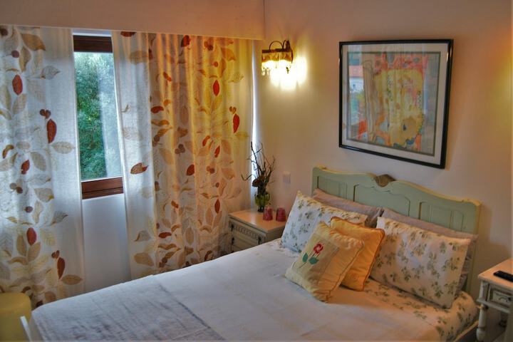 Room 35 of 122