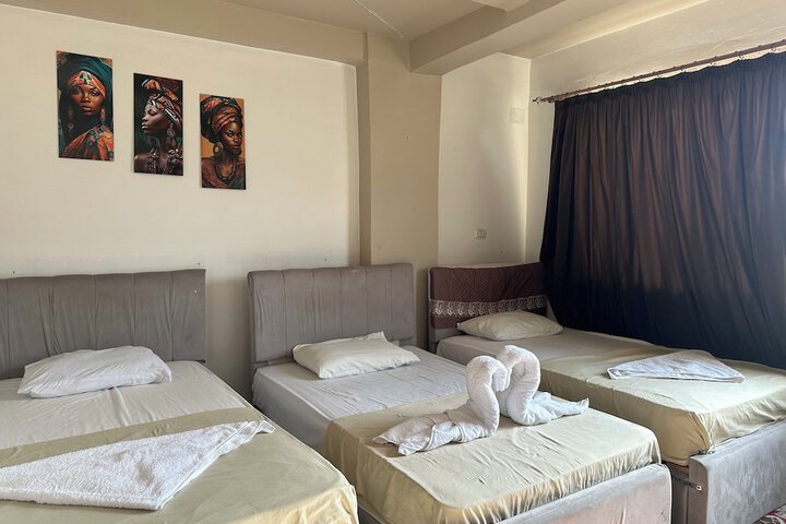 Room 8 of 36