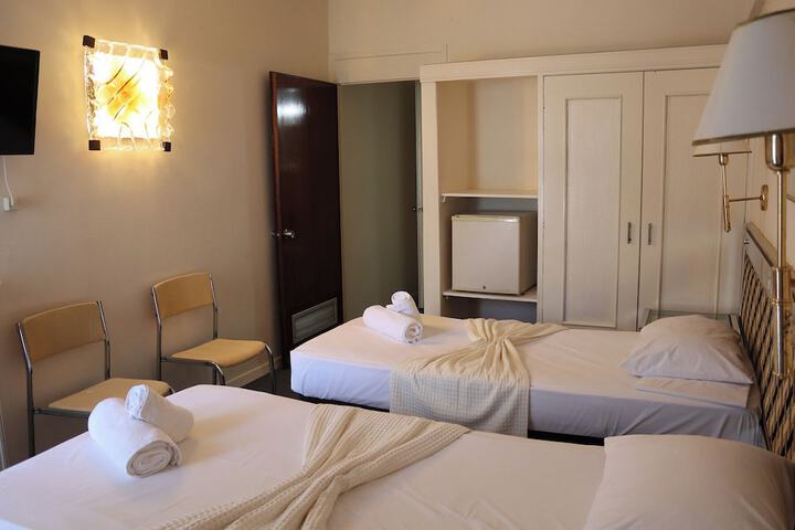 Room 71 of 261
