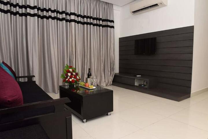 Room 2 of 7