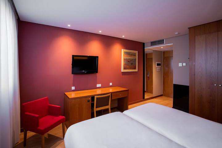 Room 18 of 40