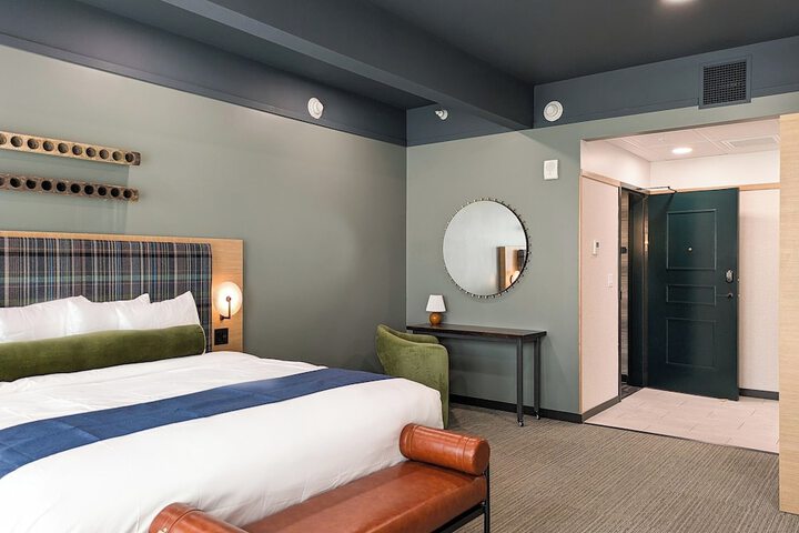 Room 5 of 29