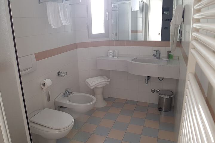 Clean Restrooms