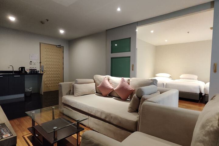 Room 26 of 109