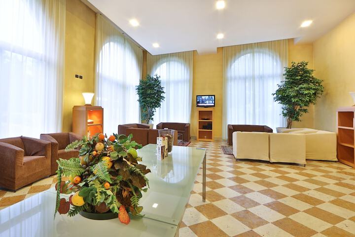 Lobby Entry