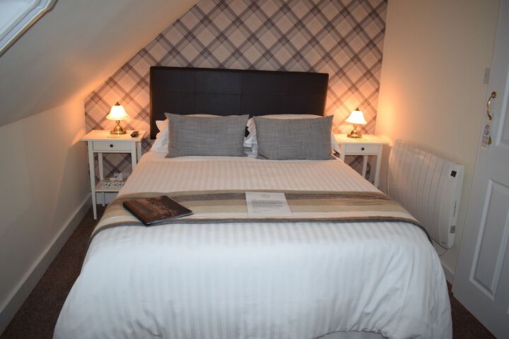 Room 8 of 55