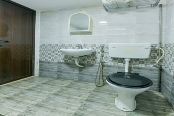 Room 2 of 26