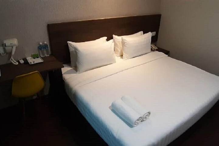 Room 7 of 138