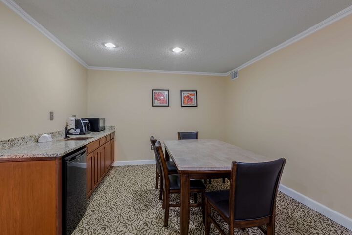 Private kitchenette