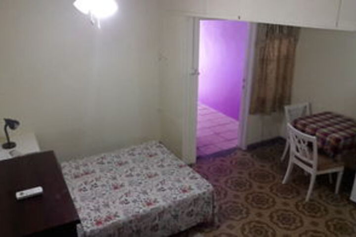 Room 7 of 34
