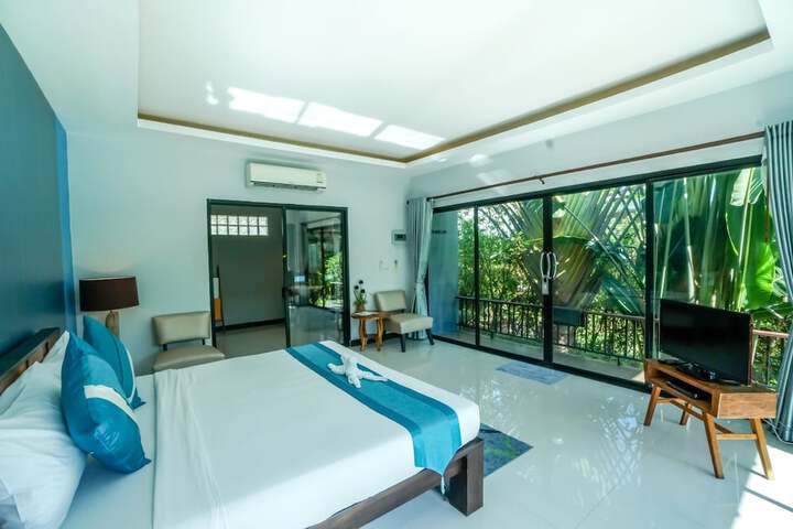 Room 3 of 41