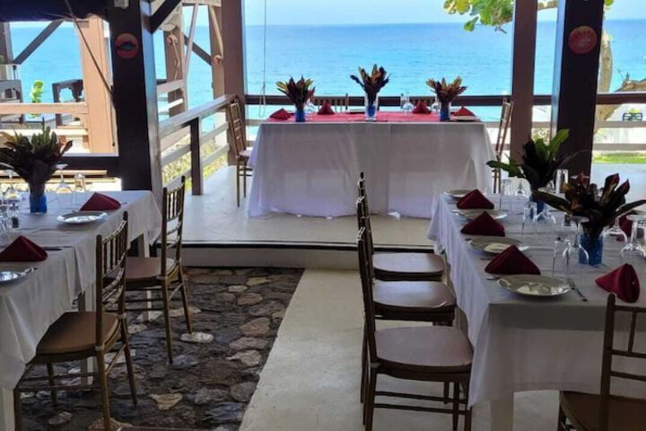 Dining 107 of 130