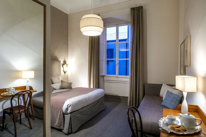 Room 16 of 29