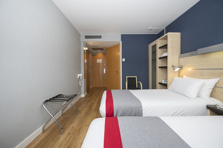 Room 21 of 61