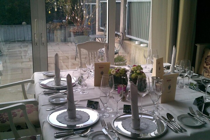 Dining 33 of 59