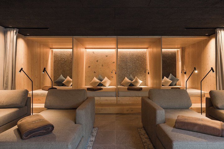 Spa 20 of 53