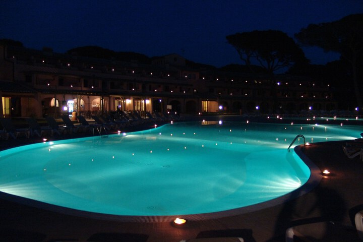 Hotel with Pool