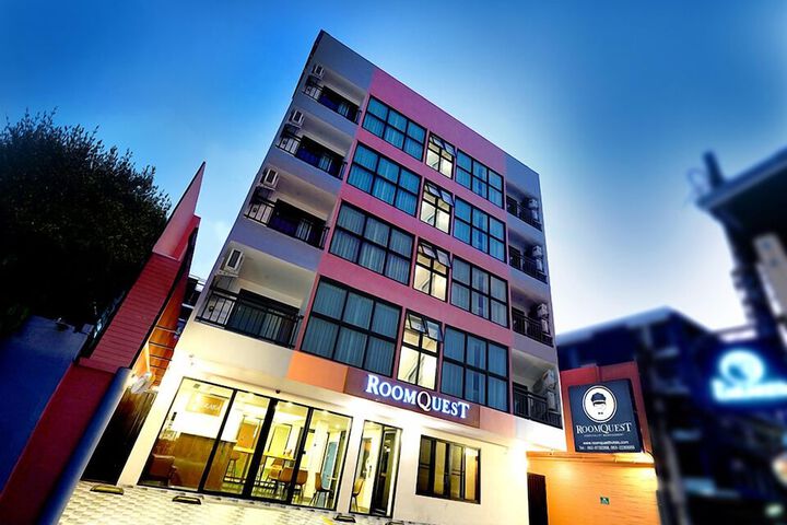 RoomQuest Sukhumvit 36 BTS Thonglor