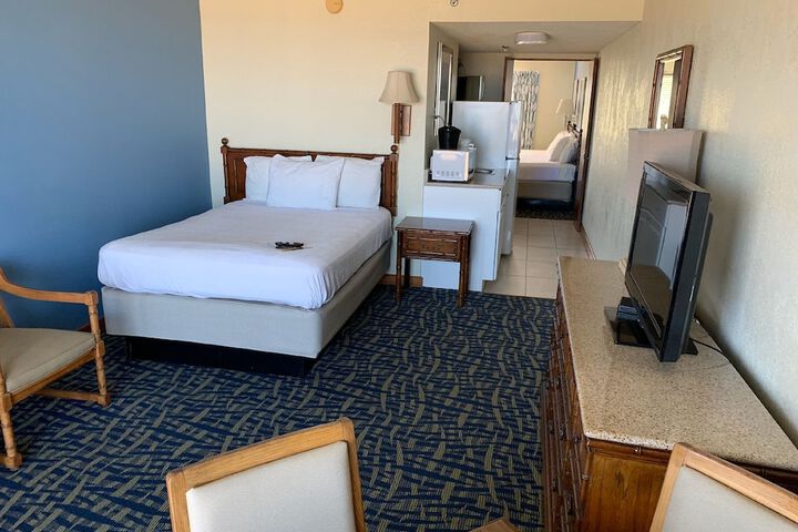 Room 6 of 37