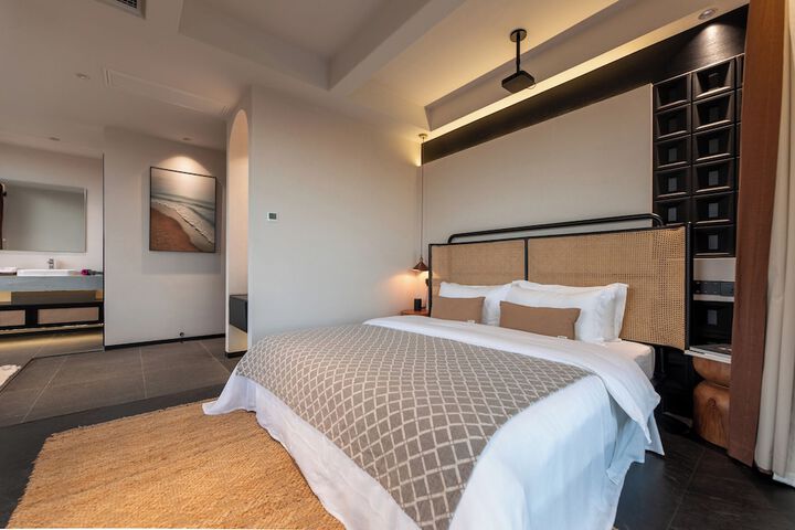 Room 180 of 288