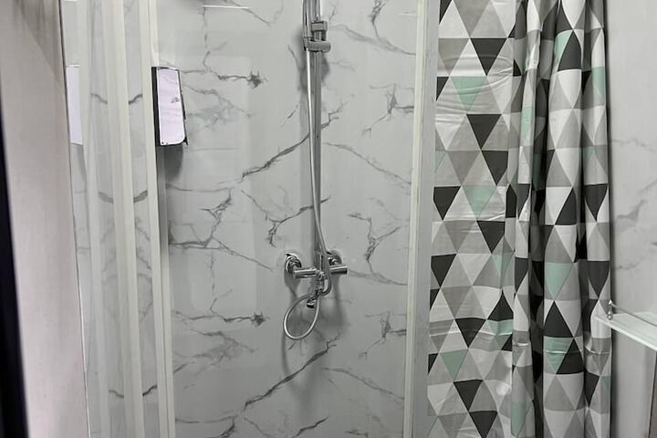 Room 14 of 20