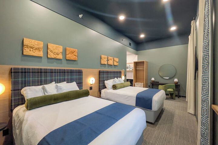 Room 12 of 29