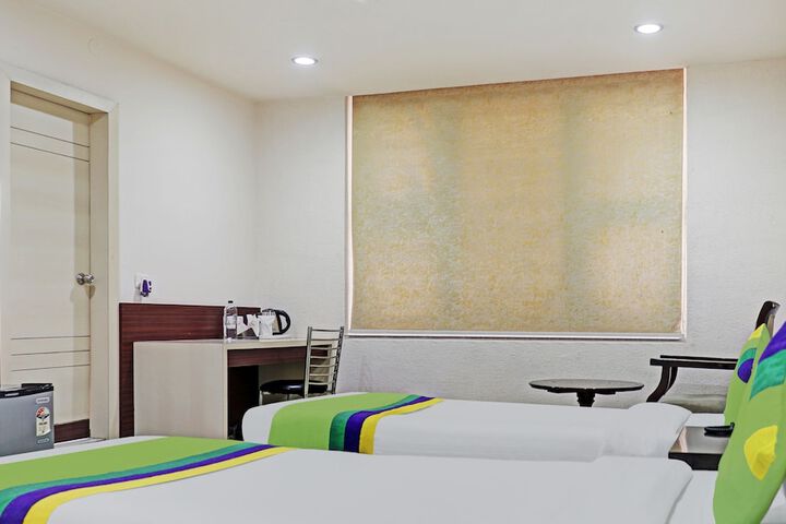 Room 7 of 36