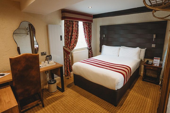 Room 87 of 176