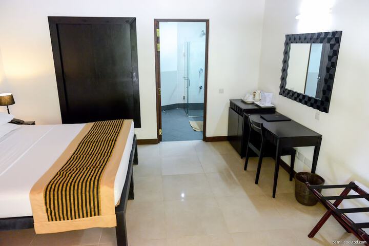 Room 5 of 54