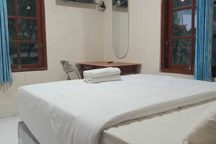 Room 3 of 29