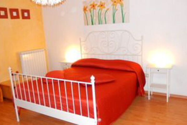 Room 5 of 19