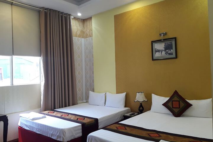 Room 16 of 38