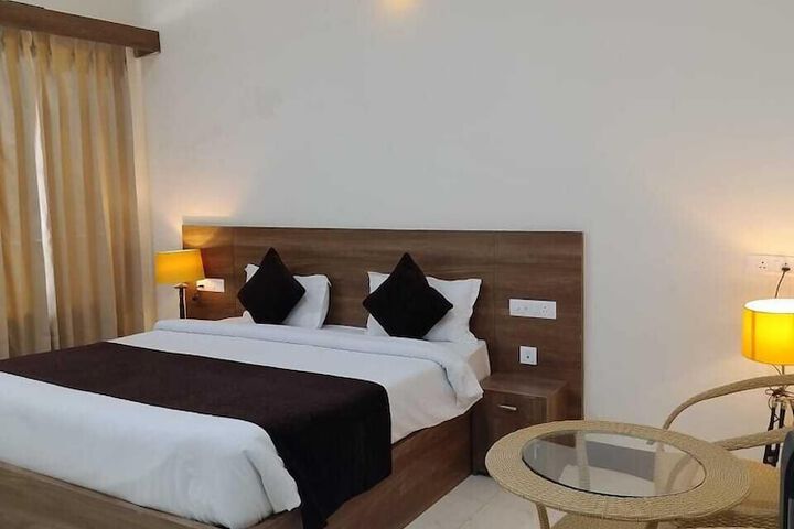 Room 2 of 19