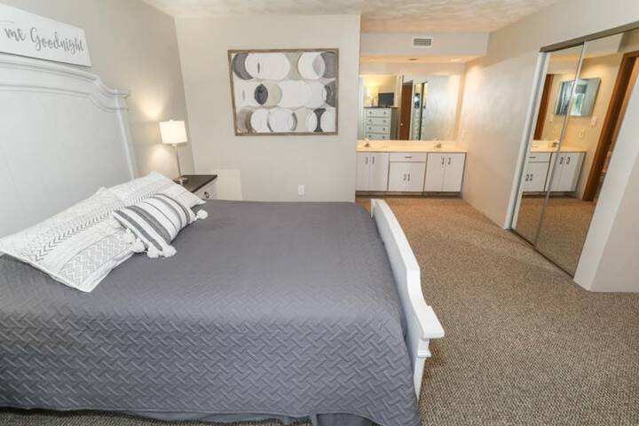 1 Bedroom Condo Villa Queen Bed Sofa (167 of 252)