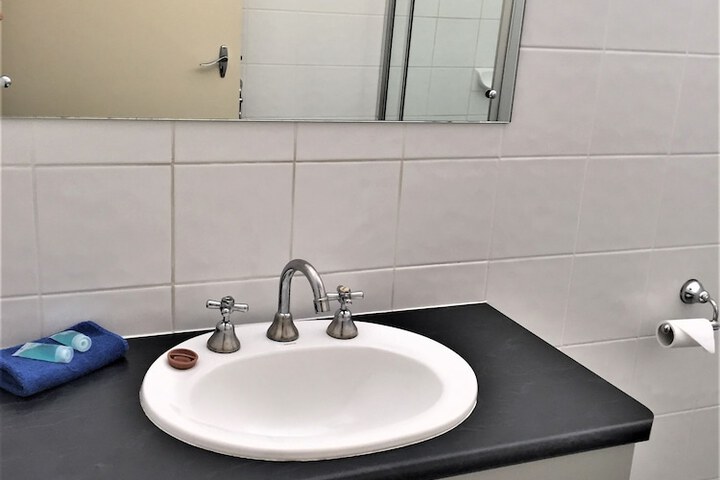 Room 44 of 69