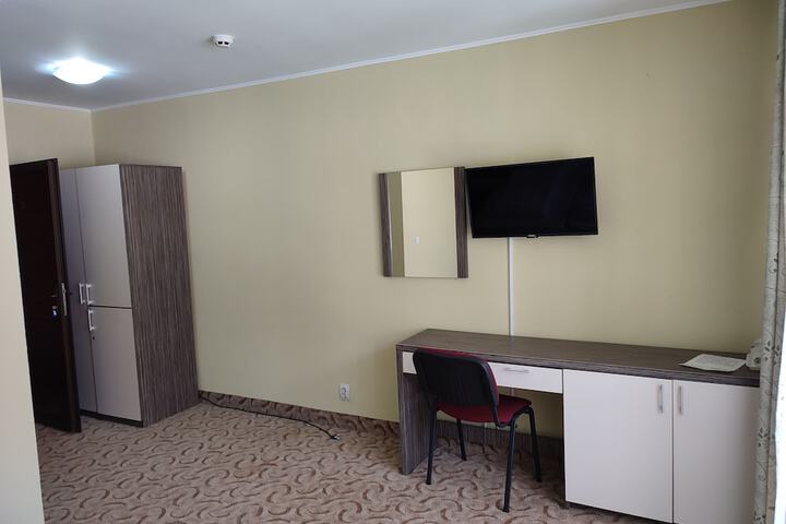 Room 7 of 62