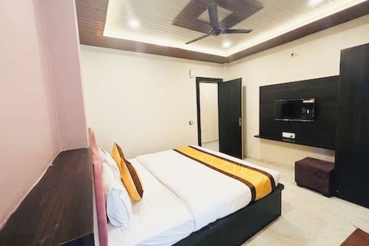 Room 19 of 26
