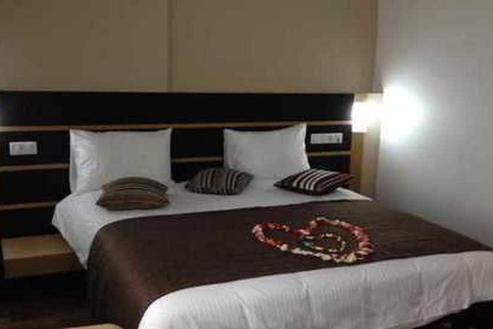 Room 16 of 57