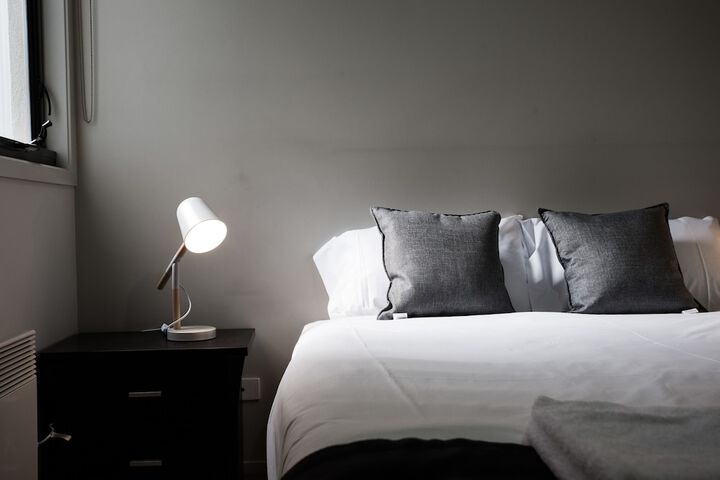 Room 5 of 19